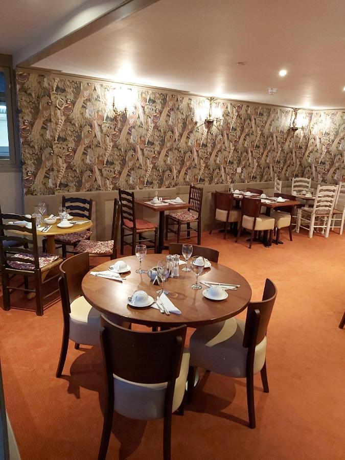 One Holyrood Hotel & Cafe 新港 外观 照片